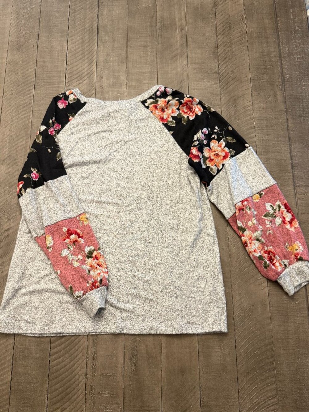 Haptics Floral Sleeve Top